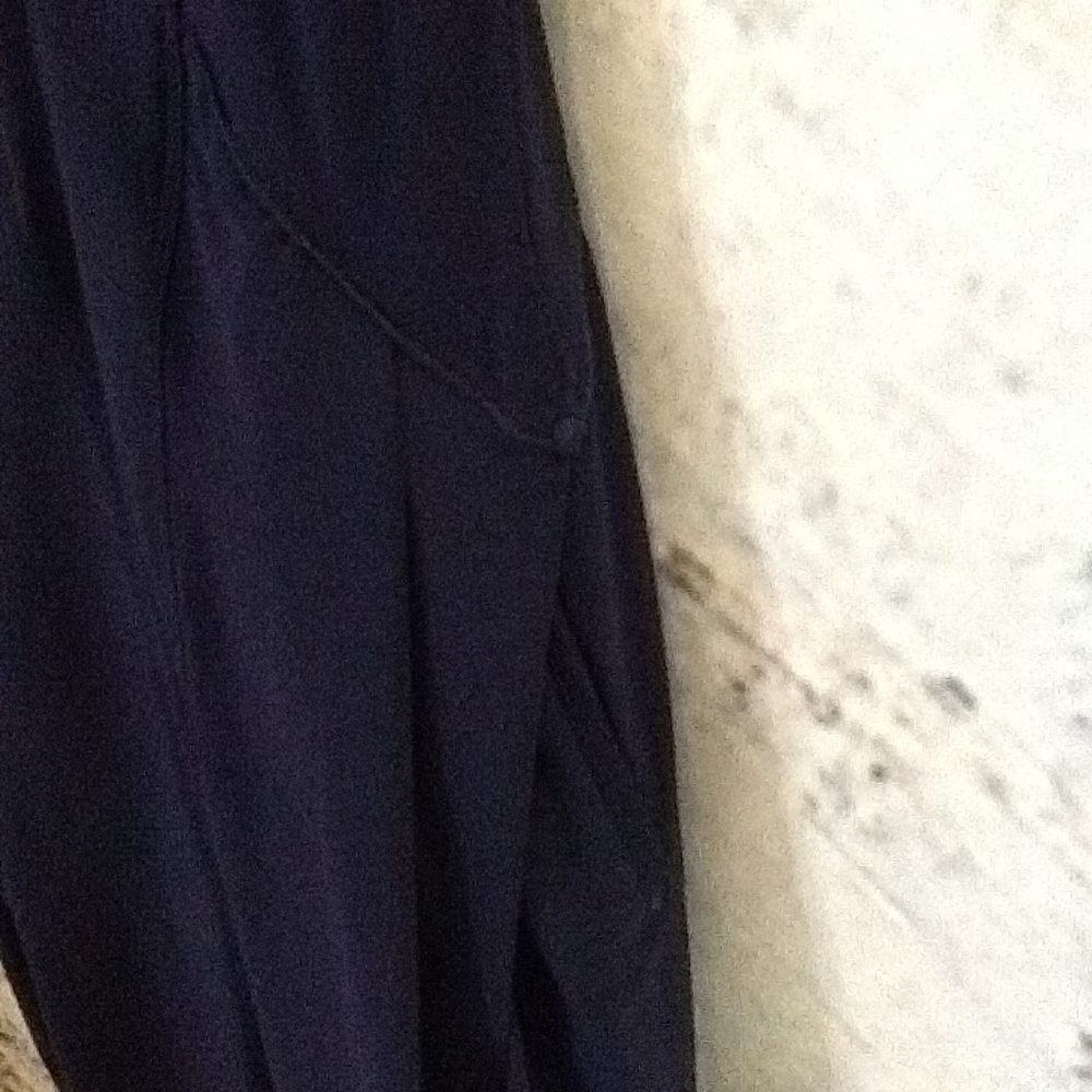 Keyhole Dress - Picture 7 of 7